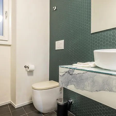 Brera - Grand With Hammam Apartament *