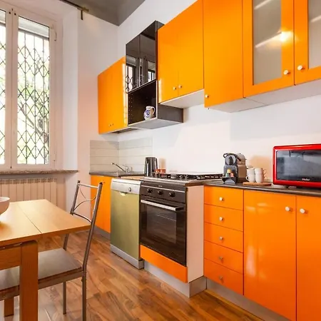 The Wish - Life - M1 Station Apartmán