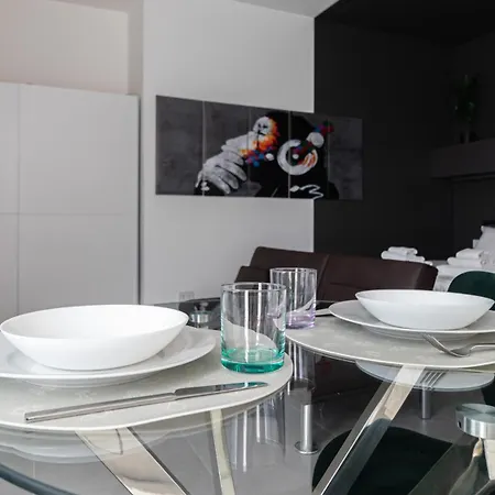 Italianway Easy - Valparaiso 7a Apartamento Milão