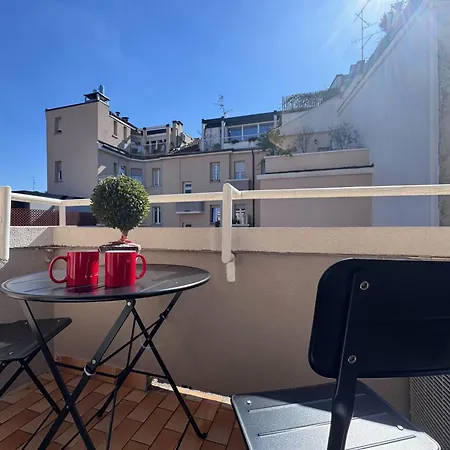 Apartman Bright With Balcony In Corso Xxii Marzo