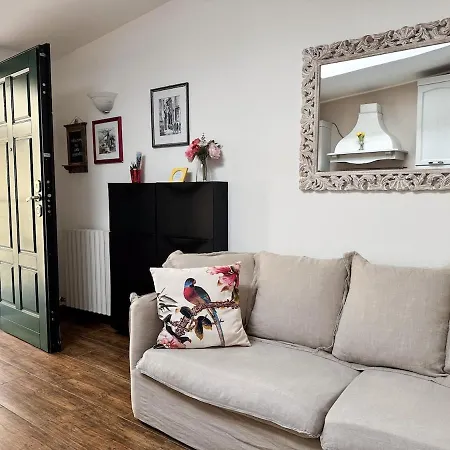 아파트 Two-room 15 Minutes From The Duomo *