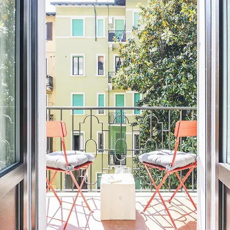 公寓 Easylife - Confortevole Con Balcone In Life