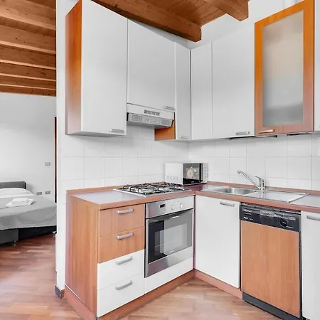 Metro M2 E Ac - Open Space Moderno A Apartment