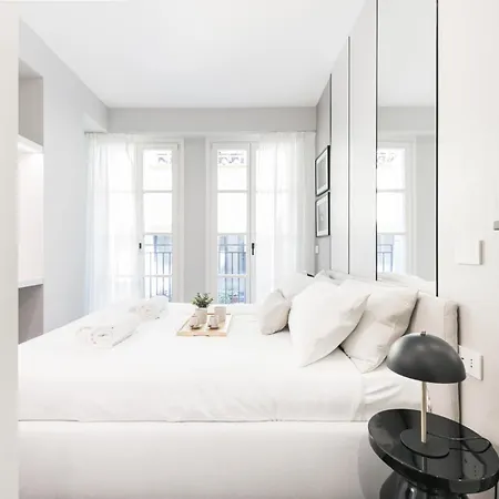 Easylife - - Medici 5 P2d - Duomo * Milano