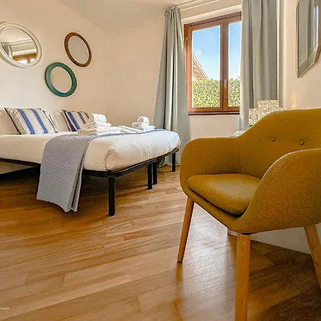 Corelli - Parking And Exclusive Garden Milaan