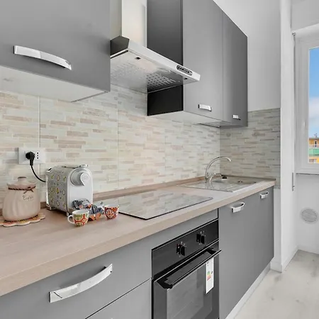 Lägenhet Metro M2 Famagosta-appartamento X5-self Check-in *