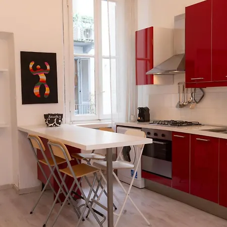 Elegant Little - Center - M4 Station * ميلان