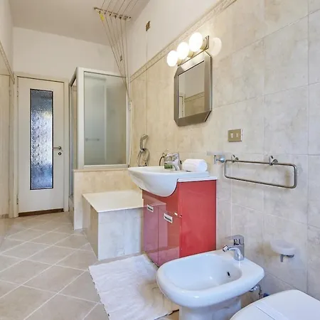 Affaccio Sul Naviglio - Spazioso Con 6 Posti Милан