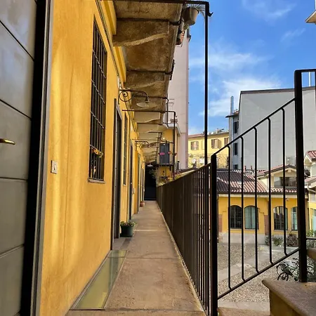 Interno Milanese A Due Passi Dal Centro Mailand