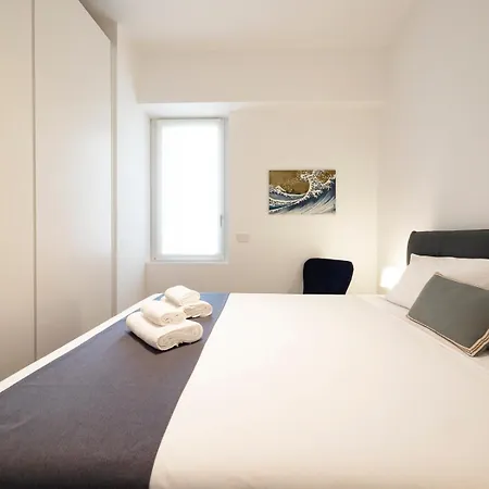 Modern Two-room In Corso Buenos Aires