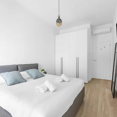 Bilocale Vicino Tram 2, Smart Tv E Internet Veloce Апартаменты Милан