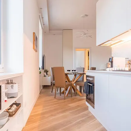 Downtown Apartament *