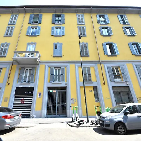 Open Space In Porta Venezia شقة *