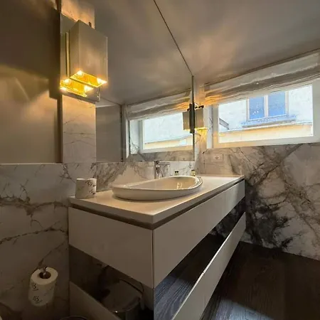 Homeby, Casa Cornalia * Μιλάνο