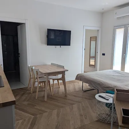 Bright 2-room For Friends And Relatives 米兰