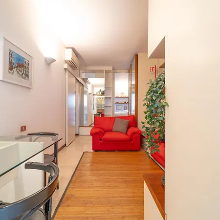 Apartment S29 Navigli - With Garage