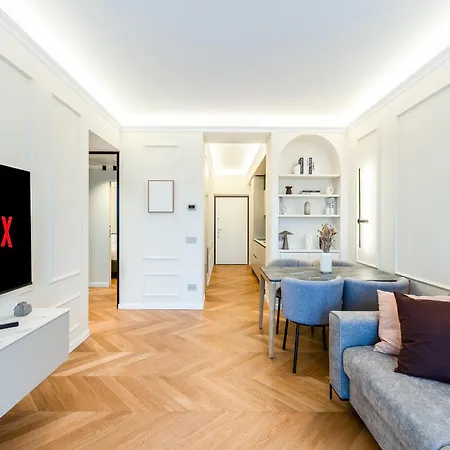 Lumen - Skyline View Attic *