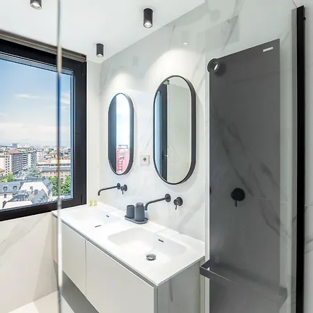 Lumen - Skyline View Attic Milano