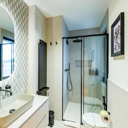 Lumen - Skyline View Attic