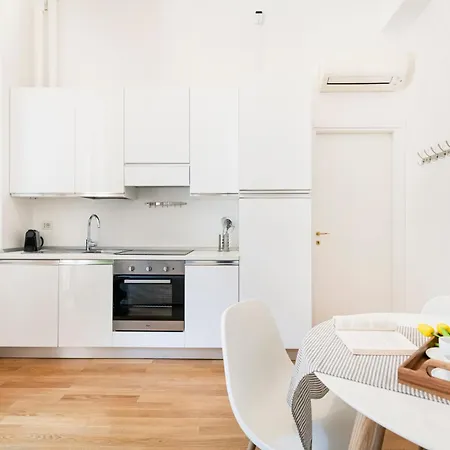 Easylife - - Cannobio 10 - Duomo Apartman Milánó