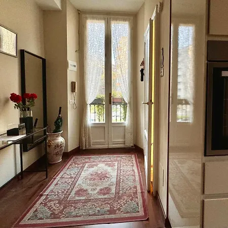 Appartamento Donna Nilla, A Large&cozy Flat In Porta Venezia