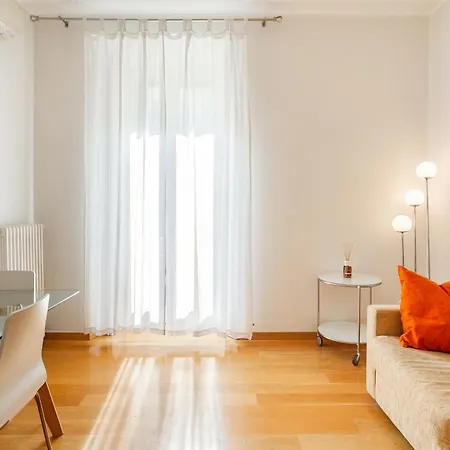 Youhosty - Arco Della Pace *