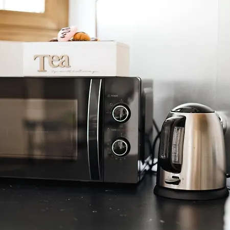 Domusmi Tadino 48 Station Milán