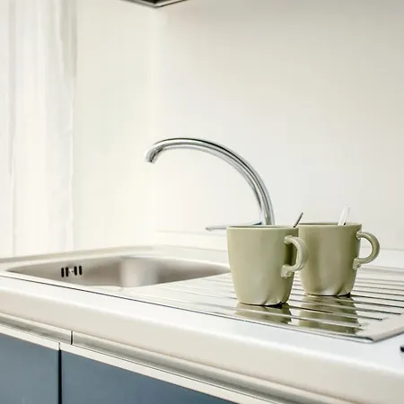 Hostmate - - Imperia's Pearl - Romolo Iulm شقة ميلان