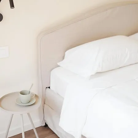 Hostmate - - Doria - Stazione *