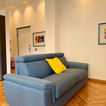 Lr Deluxe - Savoia 3 - Repubblica ミラノ