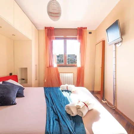 Free Private Parking Available * Milan