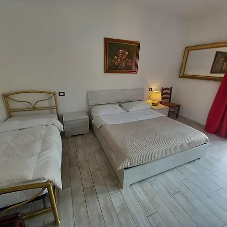 3 Station Free Parking