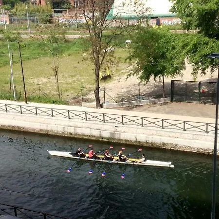 Cozy In Front Of Naviglio Grande