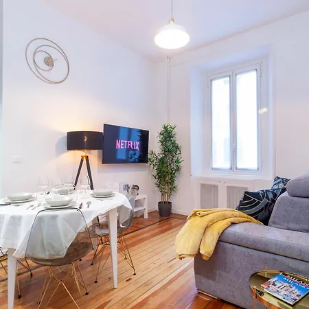 Apartment 6 Min From Duomo Design In