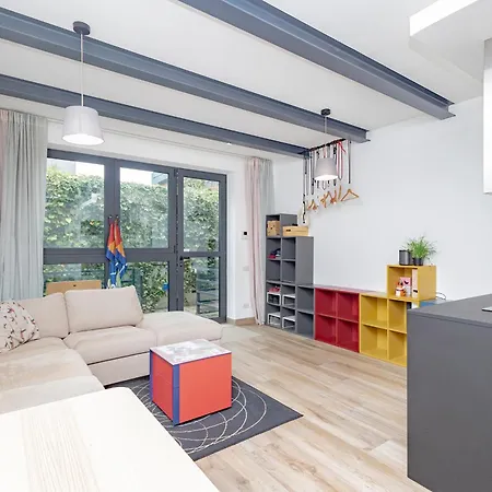 Homi Premium Loft - Near Isola District Apartment *