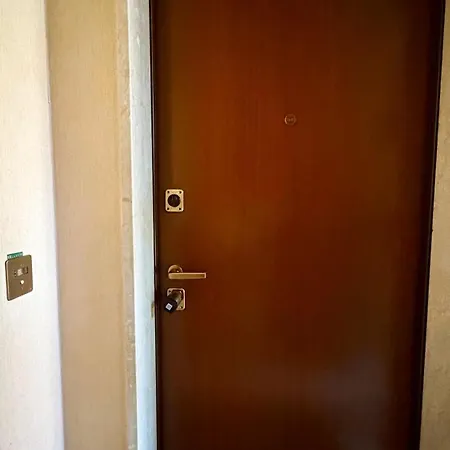 Atene House Milano Urban Apartment