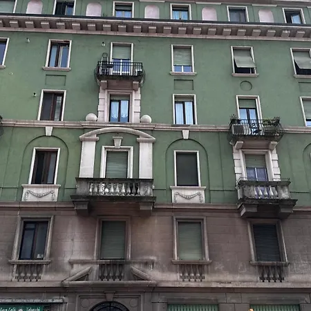 Metro Duomo & Stazione Loft Free Ac E Fast Wi-fi Apartmán *