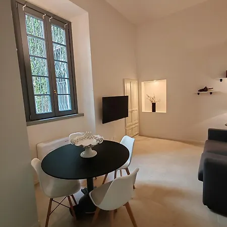 Secret Courtyard * מילאנו