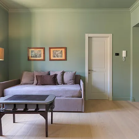 Peaceful, In The Center Of Garibaldi Train Station Brera Appartement