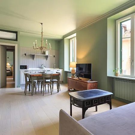 Peaceful, In The Center Of Garibaldi Train Station Brera Appartement Milaan