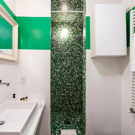 Paolo Sarpi, 36 - Inside Apartment *