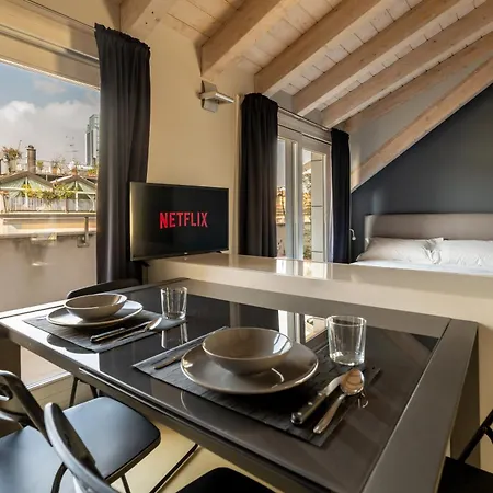 Rooftop Corso Con Terrazzo Privato Apartment Milan