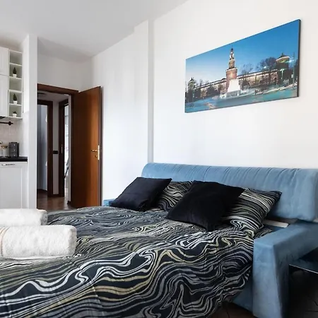 Brenta F Prada Free Private Parking & Terrace * Milan