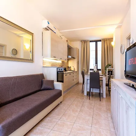 Appartement Linate - 10 Minutes From Duomo, Wifi *