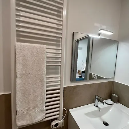 Little Flat In Bande Nere Area *