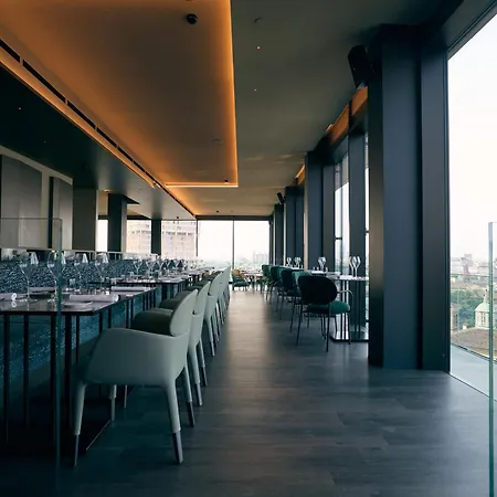 Uptown Palace Милан