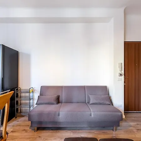 Spacious And Bright In Porta Vittoria Appartement *