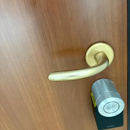 7 Attractions At Metro1 - Charming Flat *