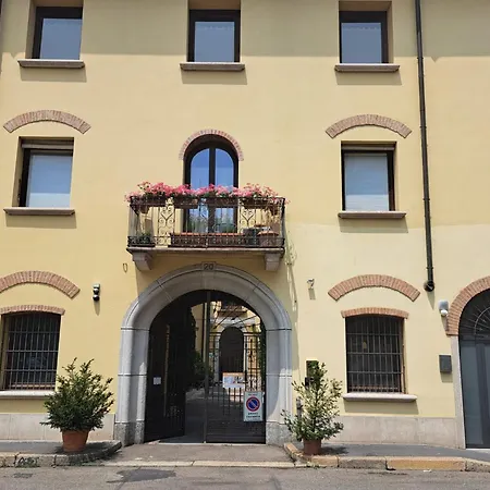 Bilocale Filomena Abbadesse M3-m5 Zara Mediolan