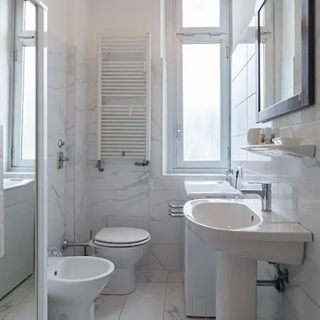 Italianway Easy - Dei Fontanili 1 Apartment